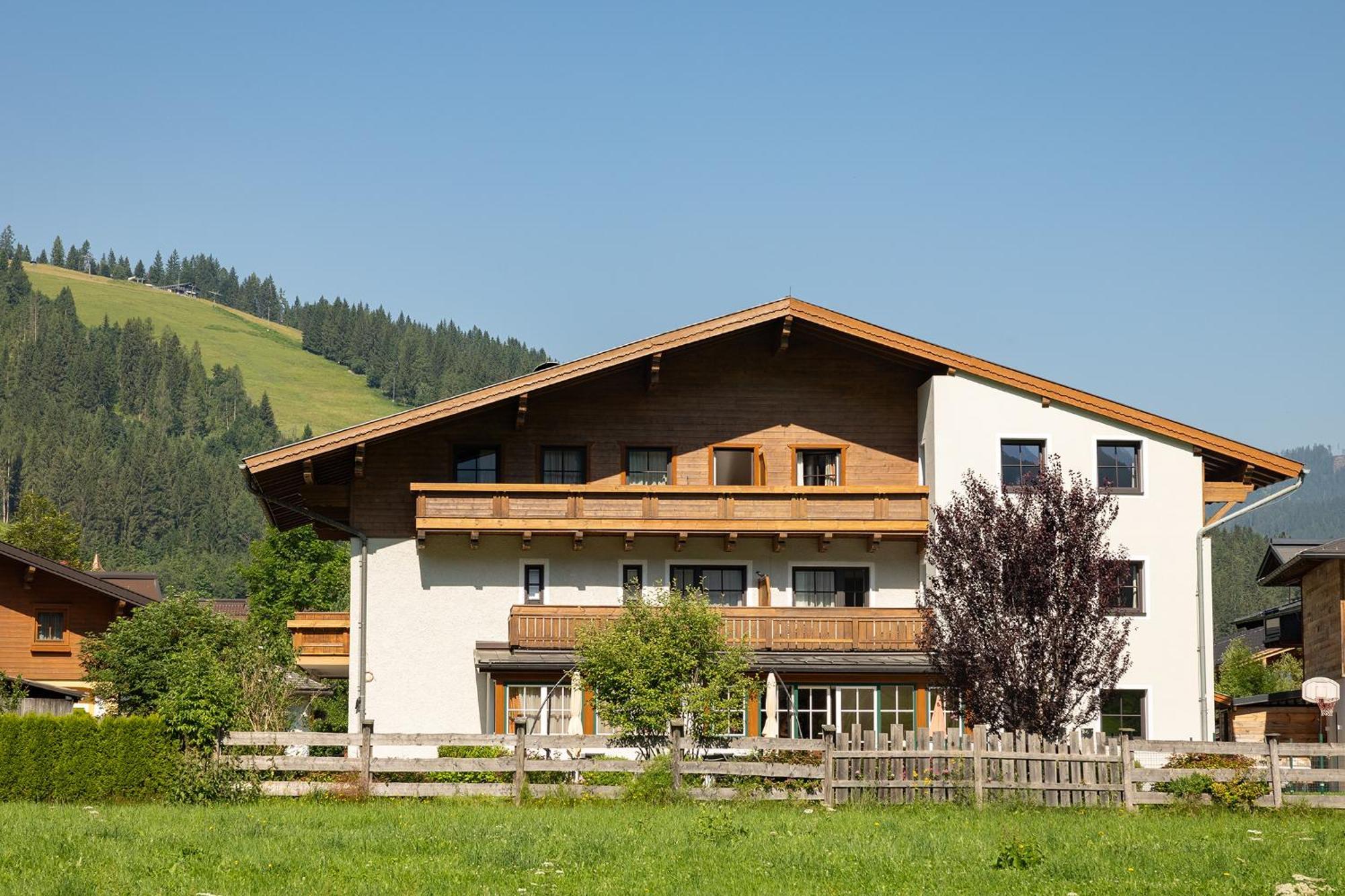 Ferienhaus Helmuth Oberreiter Flachau Exteriér fotografie